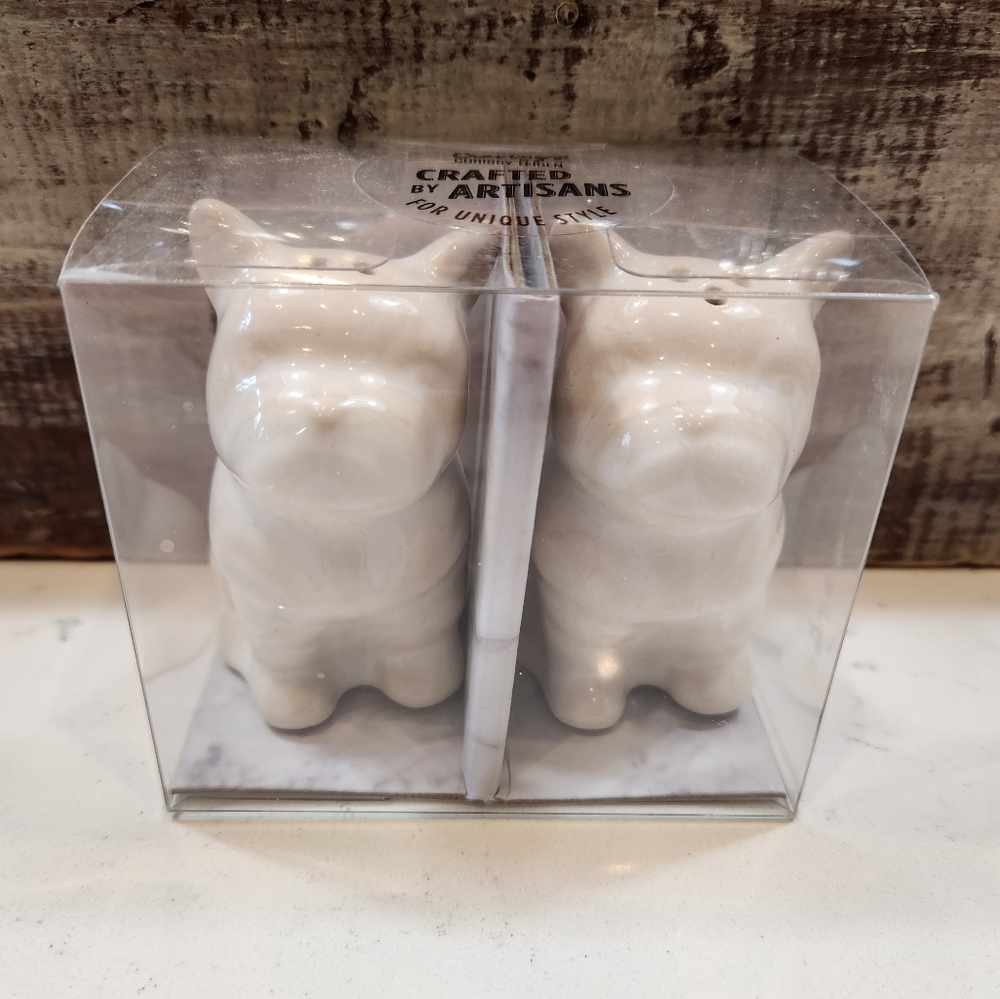 NWT Cravings by Chrissy Teigen Crafted By Artisans For Unique Style